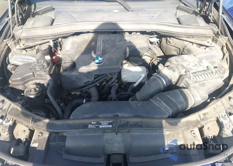 2013 BMW X1 из США, поврежденный, VIN WBAVL154EVY20003